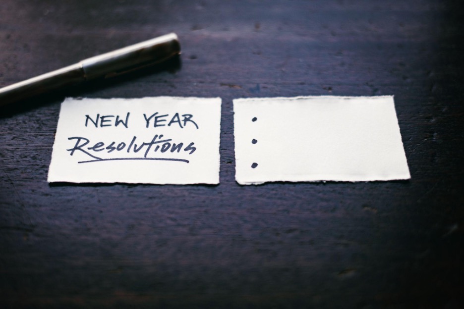 Here Are the Best New Year’s Money Resolutions to Make in 2022